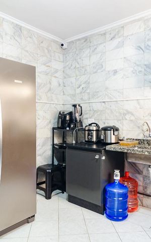 Casa à venda com 132m², 3 quartos e 2 vagas Casa à venda com 132m², 3 quartos e 2 vagasCozinha