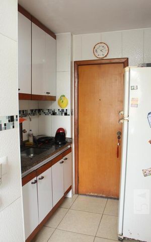 Apartamento à venda com 68m², 2 quartos e 1 vagaCozinha