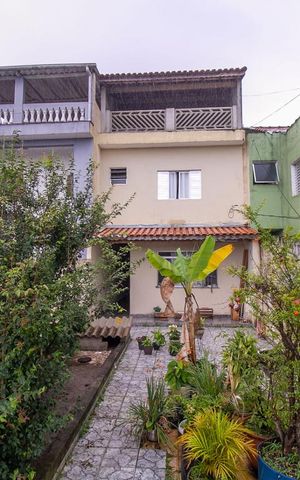 Casa à venda com 160m², 2 quartos e 1 vagaQuintal