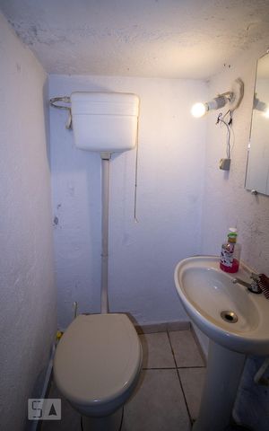 Casa à venda com 160m², 2 quartos e 1 vagaLavabo