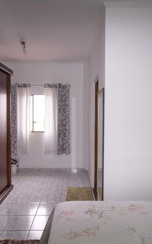 Casa à venda com 160m², 2 quartos e 1 vagaSuíte