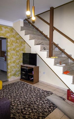 Casa à venda com 160m², 2 quartos e 1 vagaSala