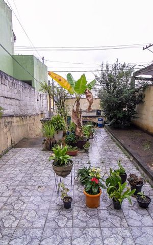 Casa à venda com 160m², 2 quartos e 1 vagaQuintal