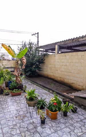 Casa à venda com 160m², 2 quartos e 1 vagaQuintal