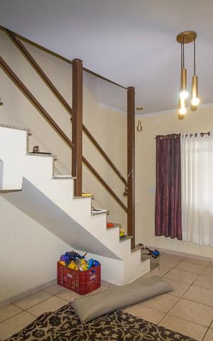 Casa à venda com 160m², 2 quartos e 1 vagaSala