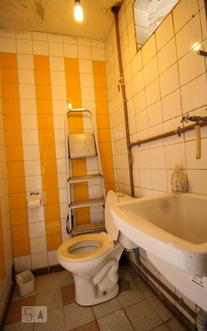 Casa à venda com 261m², 3 quartos e 4 vagasBanheiro de Serviço