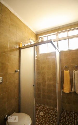 Casa à venda com 261m², 3 quartos e 4 vagasBanheiro Quarto 3 - Suíte