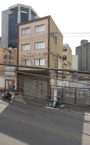 Casa à venda com 350m², 5 quartos e 1 vagaVista