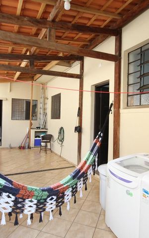 Casa à venda com 350m², 5 quartos e 1 vagaÁrea de Serviço