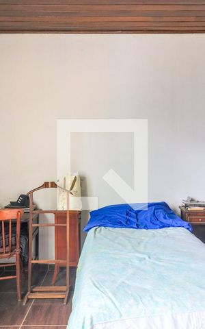 Casa à venda com 180m², 4 quartos e 2 vagas Casa à venda com 180m², 4 quartos e 2 vagasQuarto 2