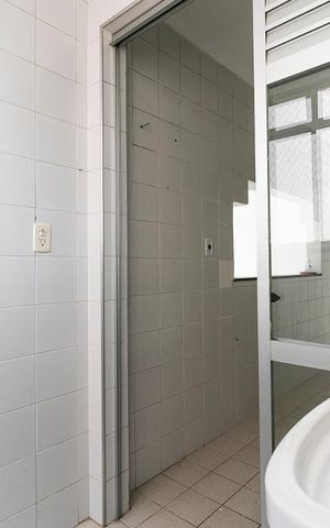 Apartamento à venda com 68m², 3 quartos e 1 vagaÁrea de Serviço