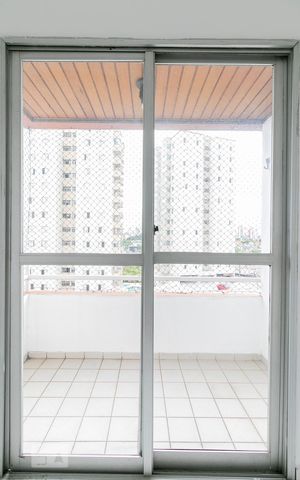 Apartamento à venda com 68m², 3 quartos e 1 vagaVaranda