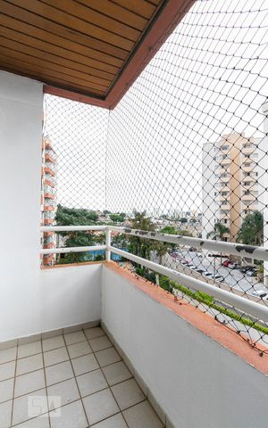Apartamento à venda com 68m², 3 quartos e 1 vagaVaranda