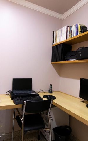 Apartamento à venda com 204m², 4 quartos e 3 vagas Apartamento à venda com 204m², 4 quartos e 3 vagasQuarto de Serviço / Escritório