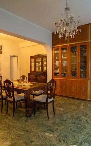 Casa para alugar com 650m², 6 quartos e 10 vagas Casa para alugar com 650m², 6 quartos e 10 vagasSala de Jantar 1