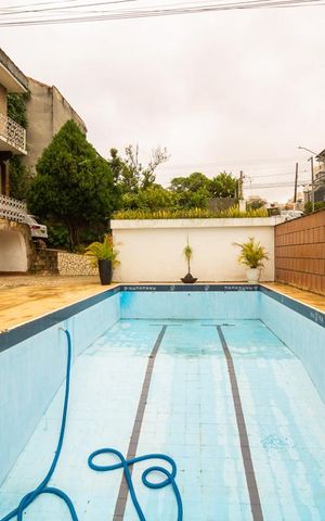 Casa para alugar com 650m², 6 quartos e 10 vagas Casa para alugar com 650m², 6 quartos e 10 vagas Piscina
