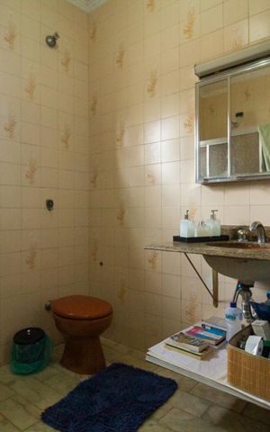 Casa para alugar com 650m², 6 quartos e 10 vagas Casa para alugar com 650m², 6 quartos e 10 vagasBanheiro da Suíte 3
