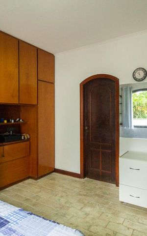 Casa para alugar com 650m², 6 quartos e 10 vagas Casa para alugar com 650m², 6 quartos e 10 vagasSuíte 4