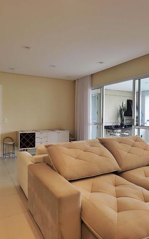 Apartamento à venda com 135m², 3 quartos e 2 vagasSala