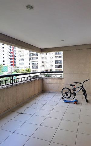 Apartamento à venda com 135m², 3 quartos e 2 vagasVaranda da Sala