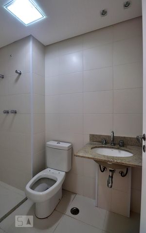 Apartamento à venda com 135m², 3 quartos e 2 vagasBanheiro da Suíte 2