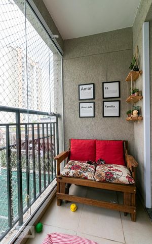 Apartamento à venda com 65m², 3 quartos e 1 vagaVaranda
