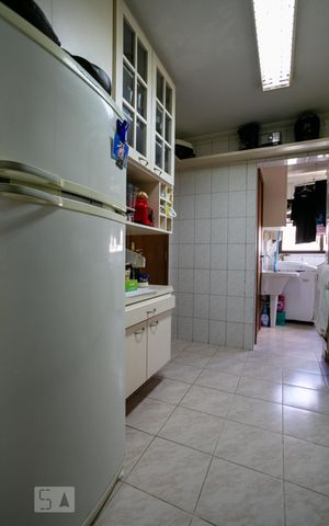 Apartamento para alugar com 88m², 3 quartos e 2 vagas Apartamento para alugar com 88m², 3 quartos e 2 vagasCozinha