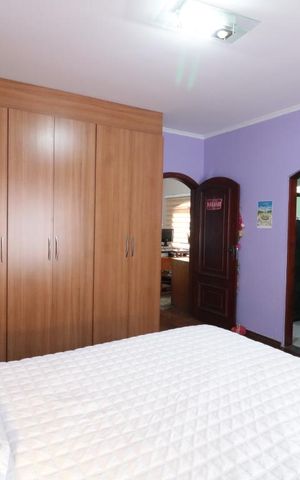 Casa à venda com 240m², 3 quartos e 2 vagasSuite 1