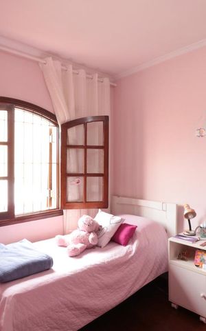 Casa à venda com 240m², 3 quartos e 2 vagasQuarto 2