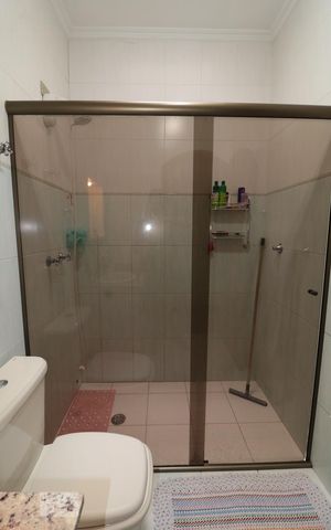 Casa à venda com 240m², 3 quartos e 2 vagasBanheiro Social
