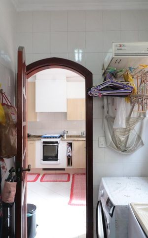 Casa à venda com 240m², 3 quartos e 2 vagasArea de Serviço