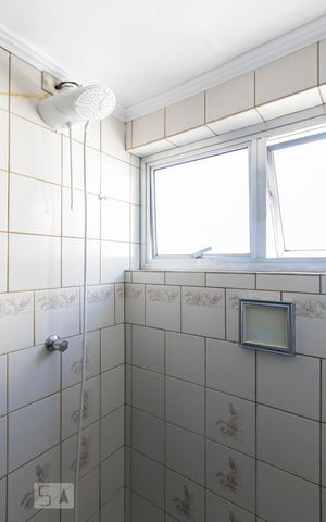 Apartamento à venda com 69m², 3 quartos e 1 vaga Apartamento à venda com 69m², 3 quartos e 1 vagaChuveiro