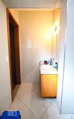 Casa à venda com 150m², 4 quartos e 2 vagasbanheiro social