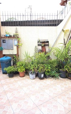 Casa à venda com 150m², 4 quartos e 2 vagasgaragem