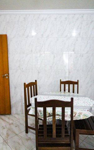 Casa à venda com 150m², 4 quartos e 2 vagascozinha