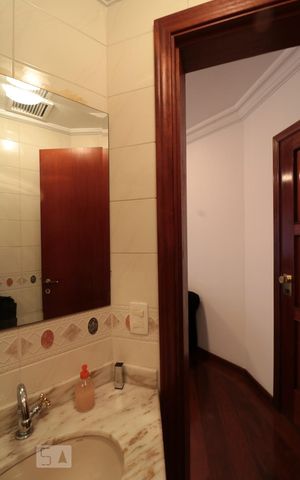 Apartamento à venda com 185m², 4 quartos e 3 vagasLavabo