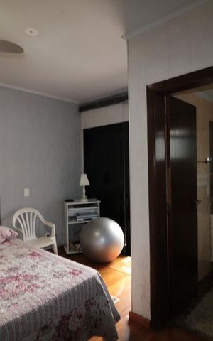 Apartamento à venda com 185m², 4 quartos e 3 vagasSuite 2