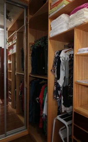 Apartamento à venda com 185m², 4 quartos e 3 vagasSuite 1 - closet