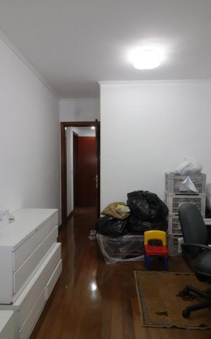 Apartamento à venda com 185m², 4 quartos e 3 vagasQuarto