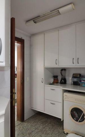 Apartamento à venda com 185m², 4 quartos e 3 vagasArea de serviço