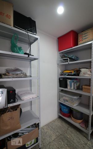 Apartamento à venda com 185m², 4 quartos e 3 vagasArea de serviço - quarto