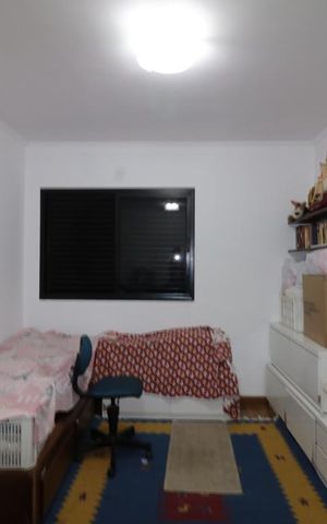 Apartamento à venda com 185m², 4 quartos e 3 vagasQuarto