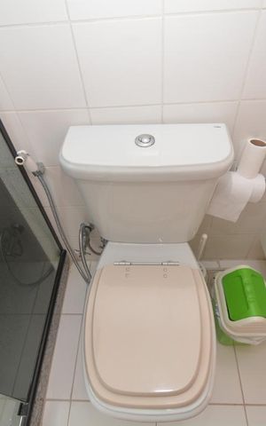 Apartamento à venda com 62m², 2 quartos e 1 vagaBanheiro Social