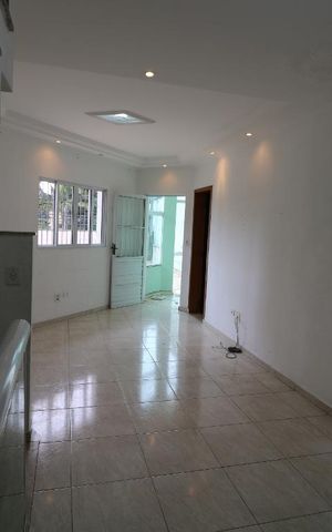 Casa à venda com 160m², 2 quartos e 3 vagasSala