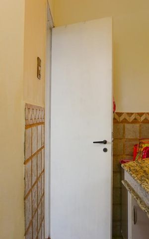 Casa de condomínio à venda com 366m², 5 quartos e 4 vagas Casa de condomínio à venda com 366m², 5 quartos e 4 vagasBanheiro Social