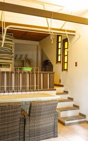 Casa de condomínio à venda com 366m², 5 quartos e 4 vagas Casa de condomínio à venda com 366m², 5 quartos e 4 vagasSala 3