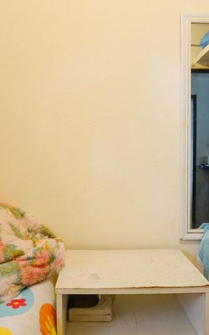 Casa de condomínio à venda com 366m², 5 quartos e 4 vagas Casa de condomínio à venda com 366m², 5 quartos e 4 vagasQuarto de Serviço