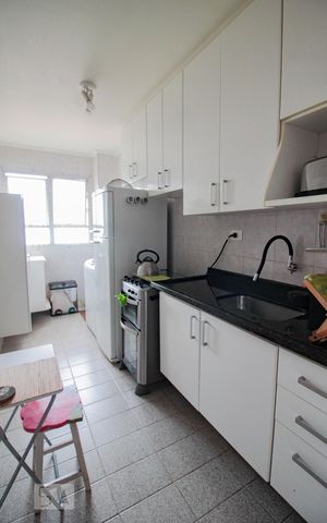 Apartamento para alugar com 48m², 2 quartos e 1 vagacozinha