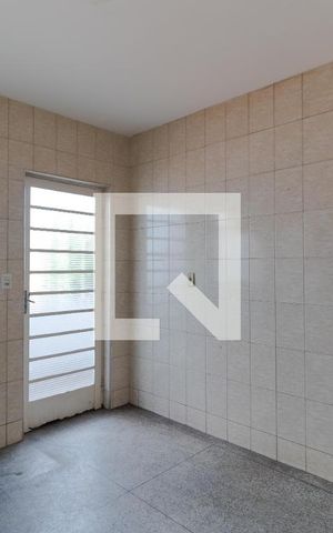 Casa para alugar com 90m², 3 quartos e 2 vagas Casa para alugar com 90m², 3 quartos e 2 vagasCozinha
