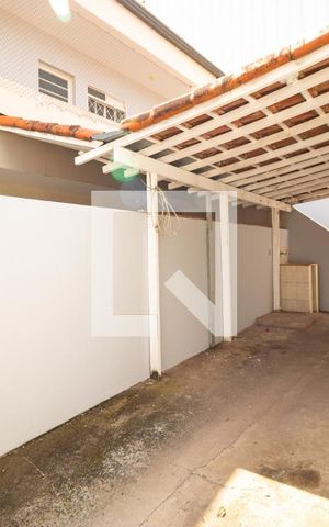 Casa para alugar com 90m², 3 quartos e 2 vagas Casa para alugar com 90m², 3 quartos e 2 vagasGaragem